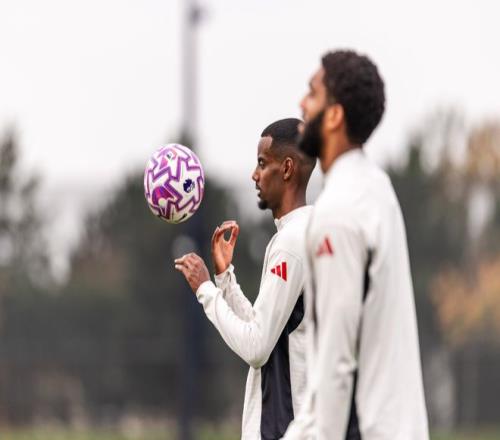 郑钦文与萨,巴伦卡交锋,战绩不佳,米博体育平台,米博体育官方网站,米博体育登录入口,米博体育app下载