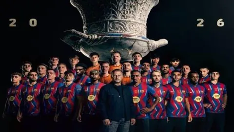 “曼联决战：马丁内斯归阵，焦点转向曼晚”